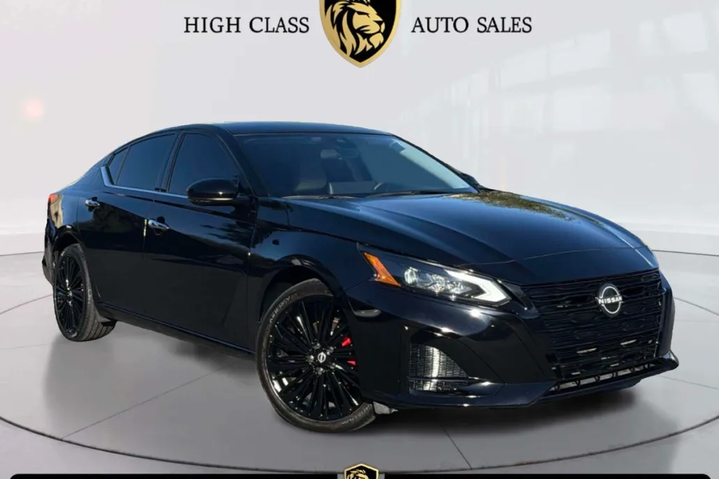 2023 Nissan Altima 2.5 SL photo 1
