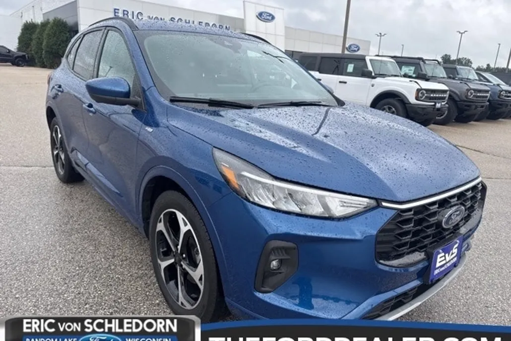 2023 Ford Escape ST-Line Select photo 1