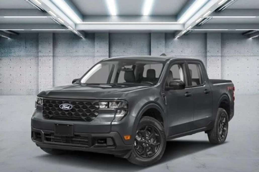 2025 Ford Maverick XLT photo 1