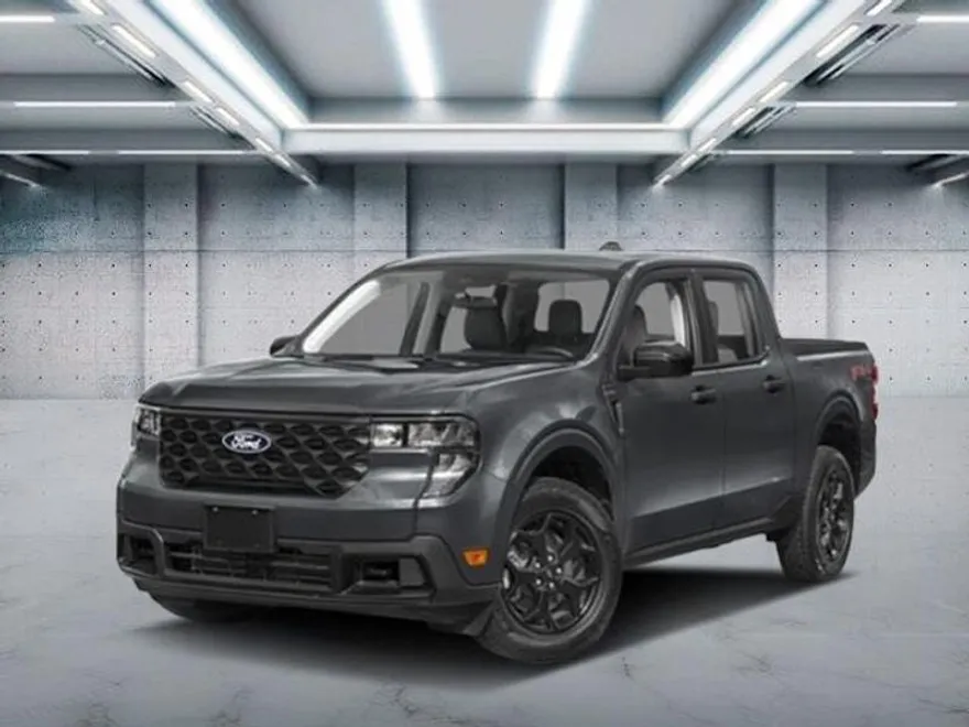 2025 Ford Maverick XLT photo 1