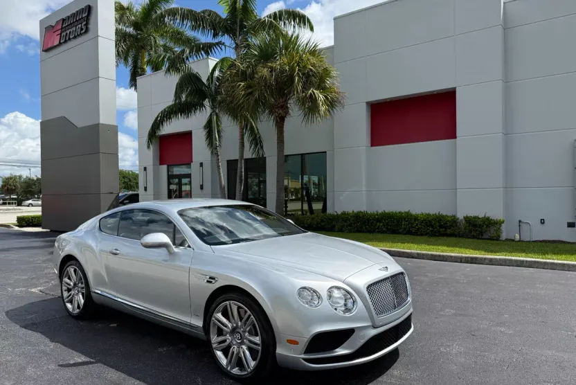 2017 Bentley Continental GT photo 1