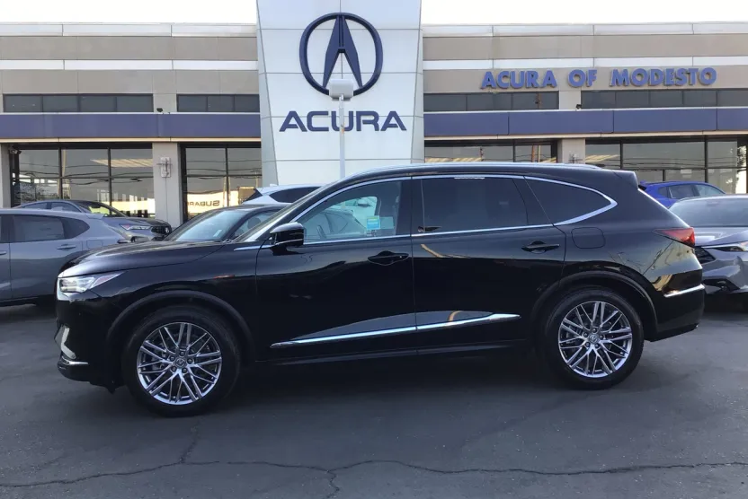 2023 Acura MDX SH-AWD Advance photo 1