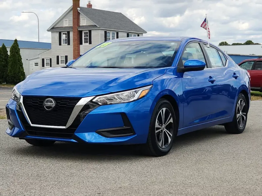2023 Nissan Sentra SV photo 1