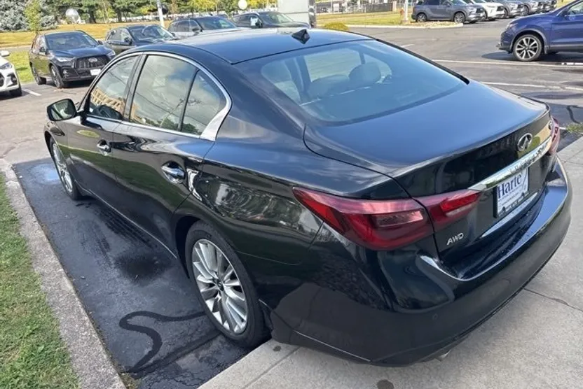 2021 Infiniti Q50 3.0t LUXE photo 1