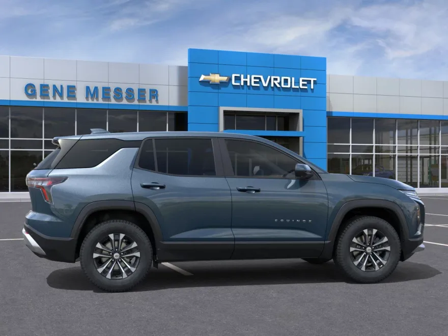 2026 Chevrolet Equinox LT photo 1