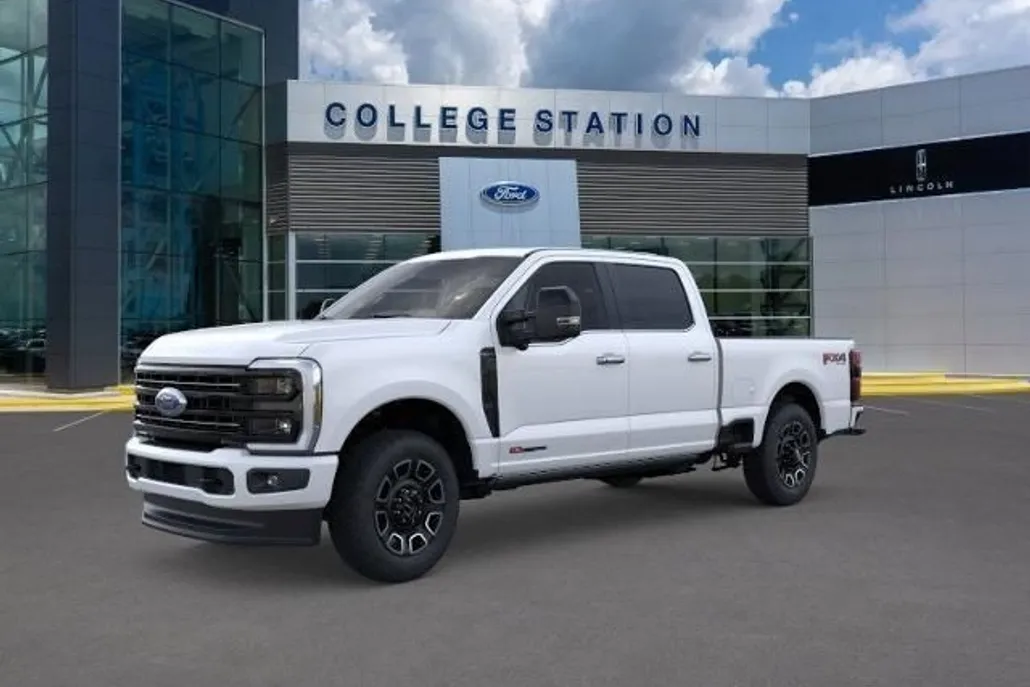 2025 Ford F-250 photo 1