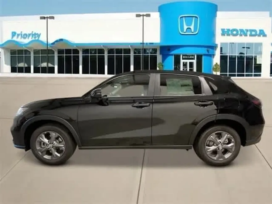 2026 Honda HR-V LX photo 1