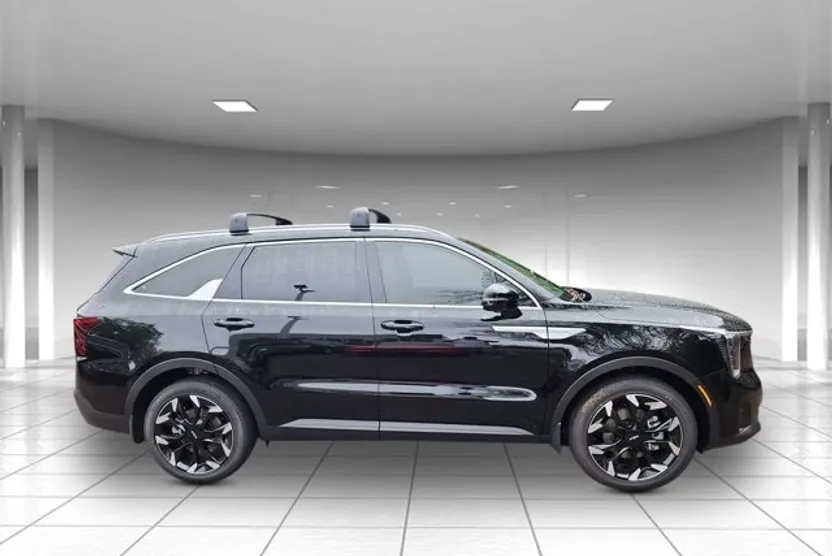 2026 Kia Sorento EX photo 1