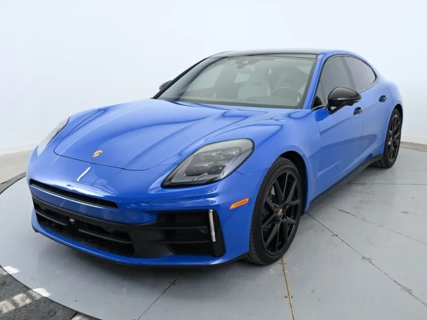 2024 Porsche Panamera 4 photo 1