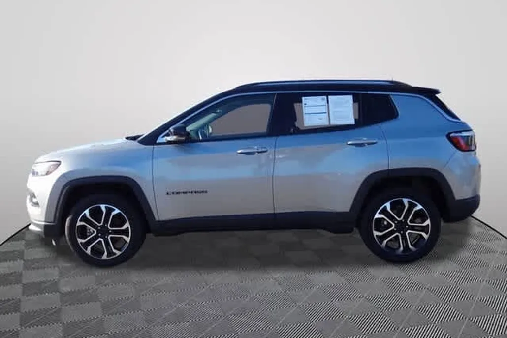 2022 Jeep Compass Limited photo 1