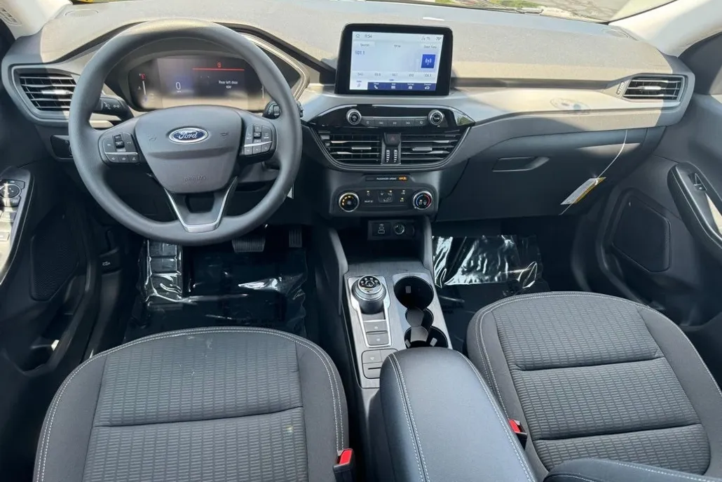2024 Ford Escape Base photo 1