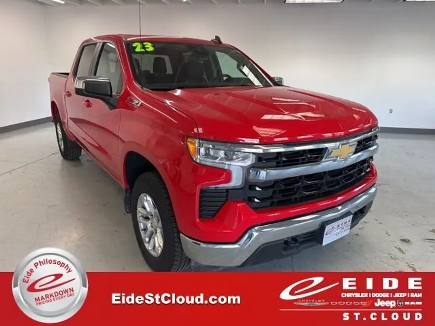 2023 Chevrolet Silverado 1500 LT photo 1