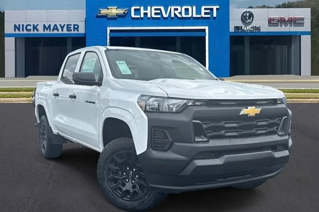 2025 Chevrolet Colorado LT photo 1