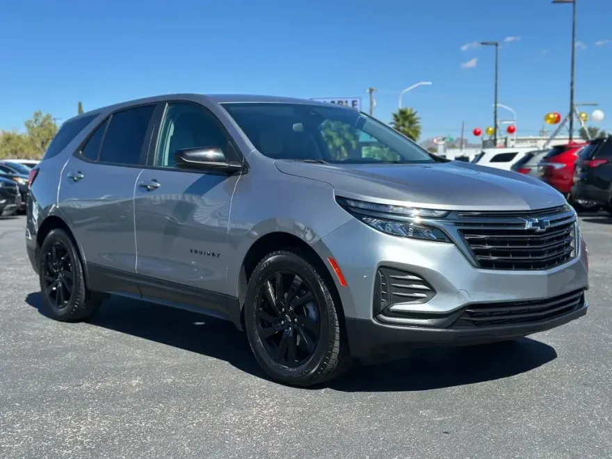 2024 Chevrolet Equinox LS photo 1