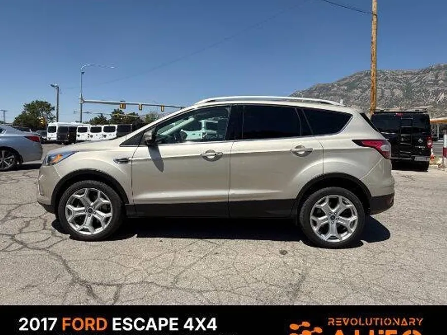 2017 Ford Escape Titanium photo 1
