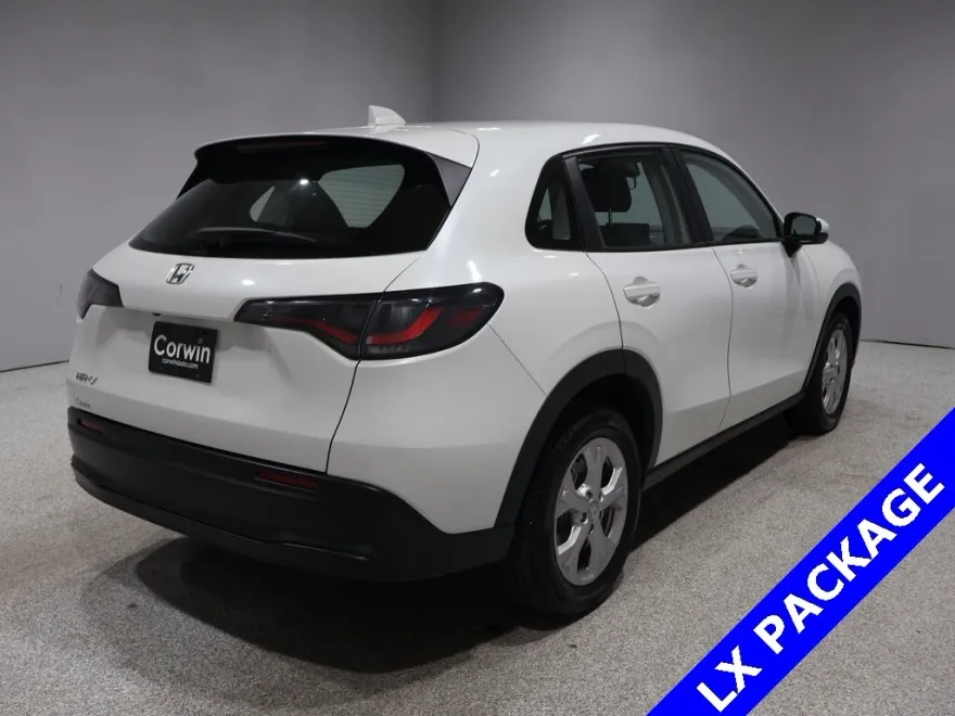 2025 Honda HR-V LX photo 1