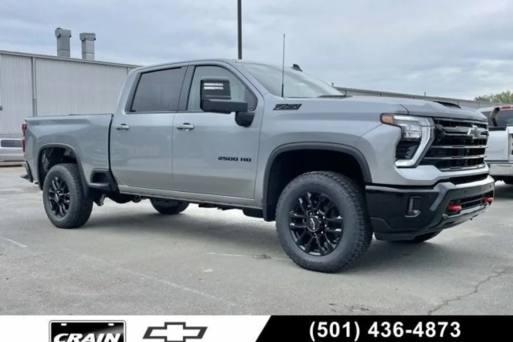 2025 Chevrolet Silverado 2500HD LT photo 1