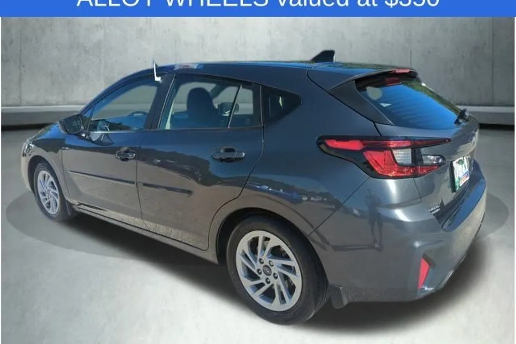 2025 Subaru Impreza Base photo 1