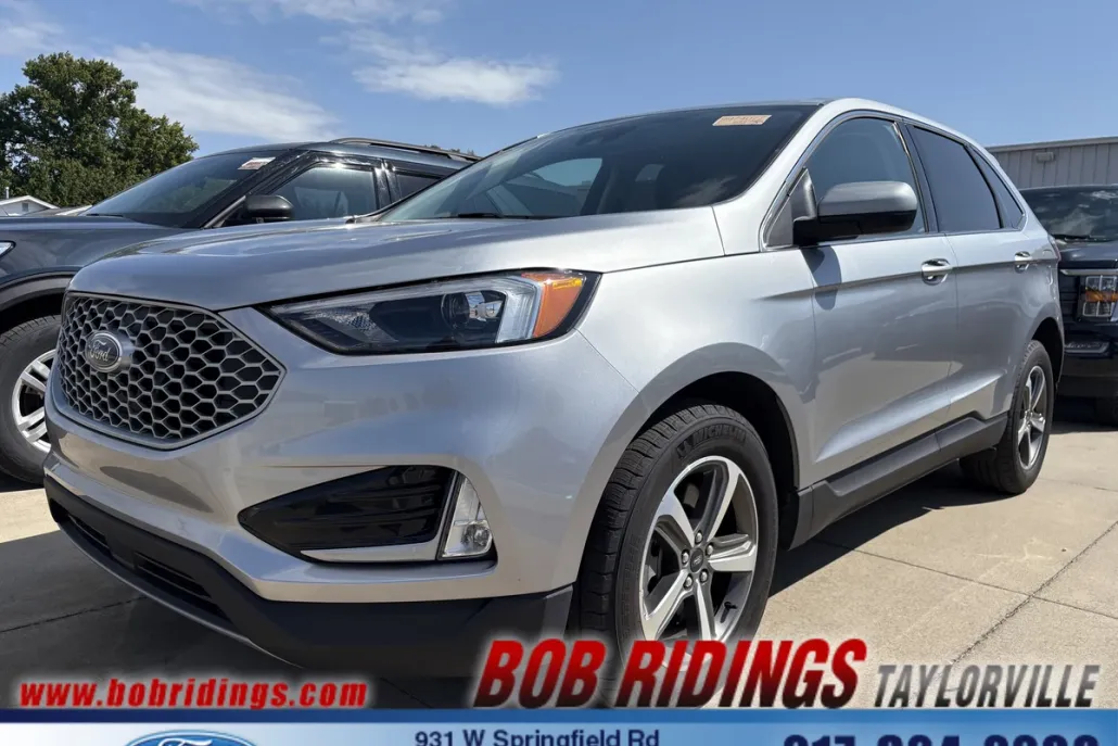2023 Ford Edge SEL photo 1