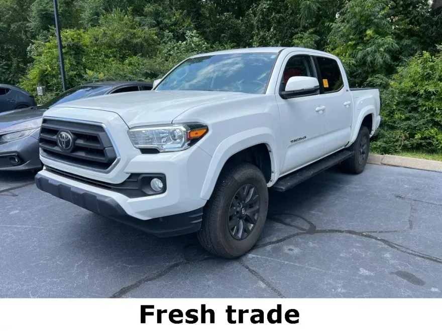 2023 Toyota Tacoma SR5 photo 1