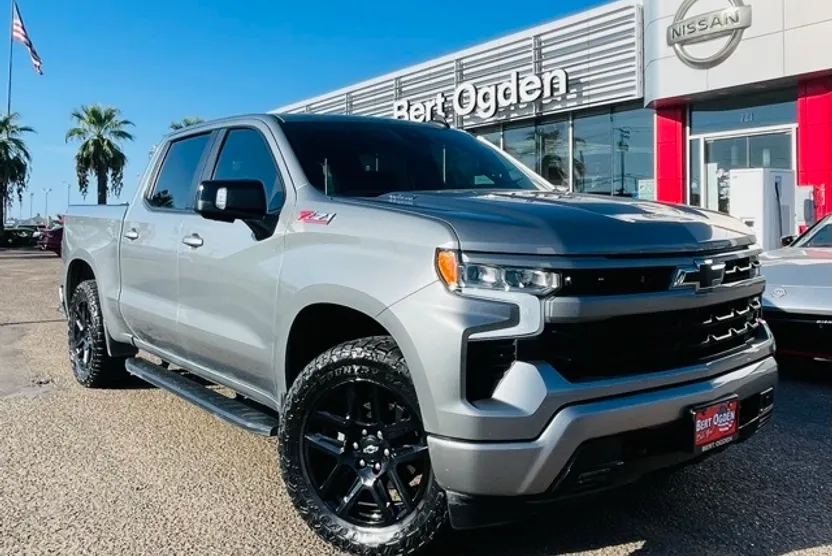 2023 Chevrolet Silverado 1500 RST photo 1