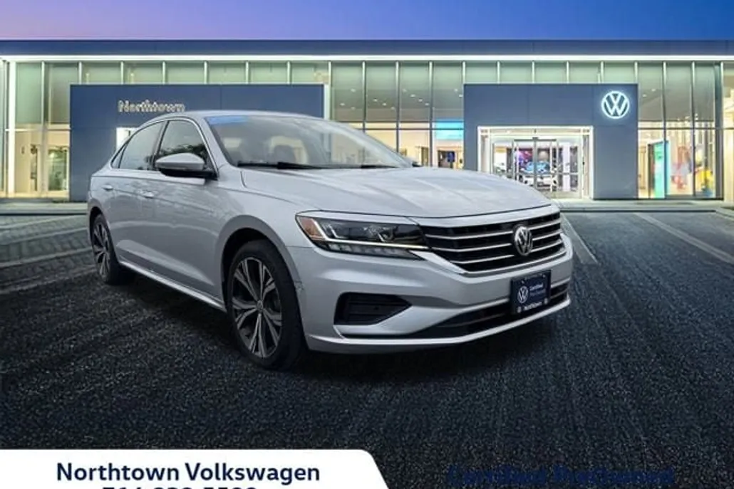 2020 Volkswagen Passat 2.0T SEL photo 1