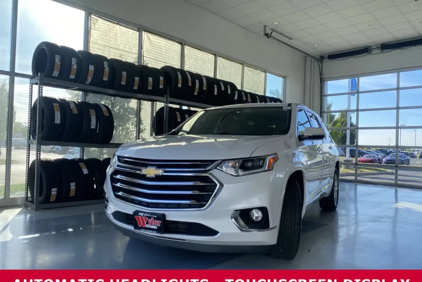 2018 Chevrolet Traverse High Country photo 1
