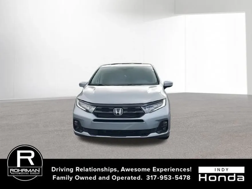 2026 Honda Odyssey Touring photo 1