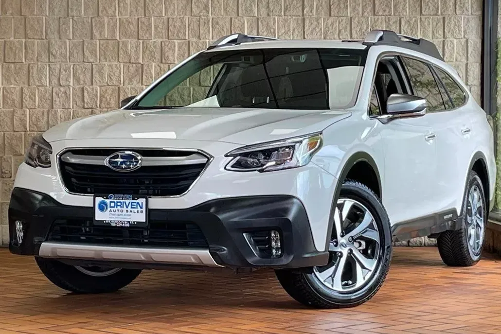 2022 Subaru Outback Touring XT photo 1