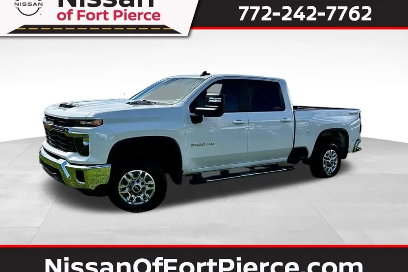 2024 Chevrolet Silverado 2500HD LT photo 1