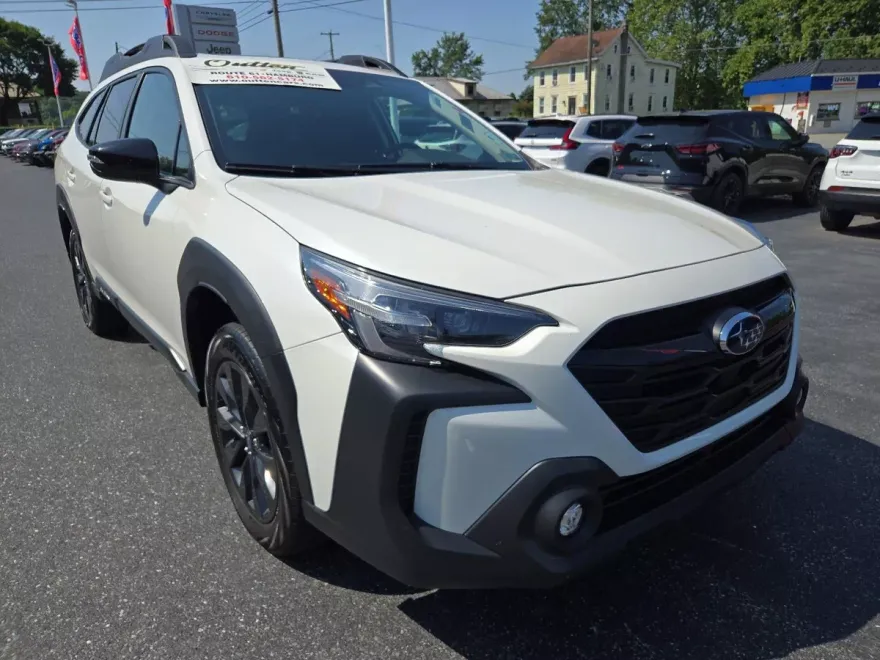 2023 Subaru Outback Onyx Edition photo 1