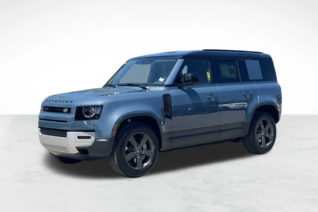 2025 Land Rover Defender 110 S photo 1