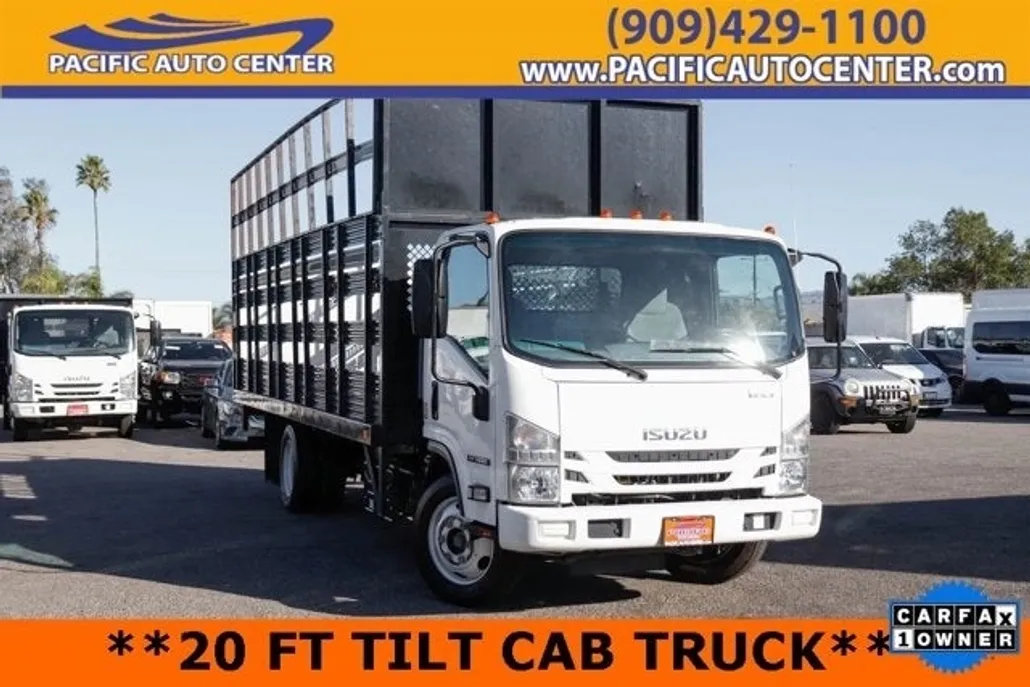 2020 Isuzu NRR photo 1