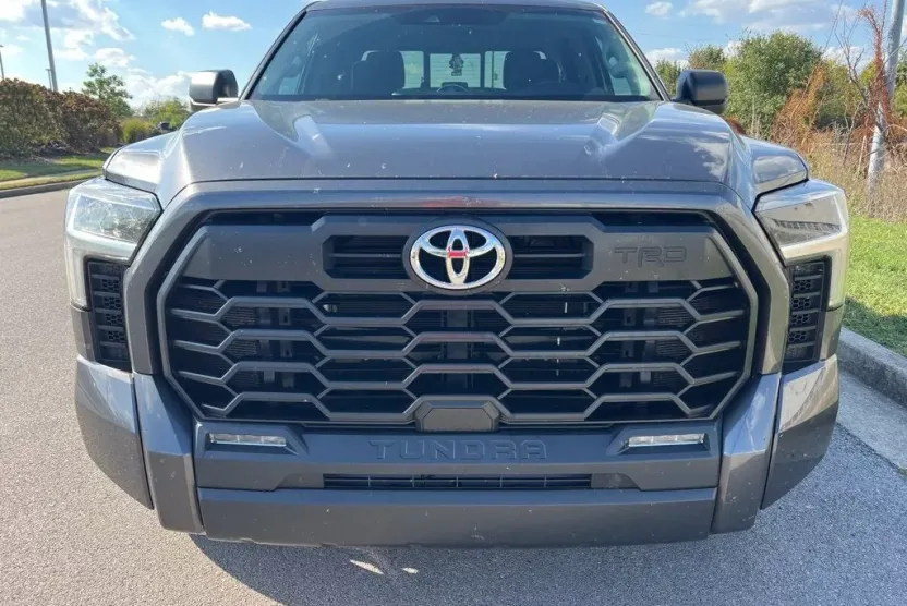 2022 Toyota Tundra SR5 photo 1