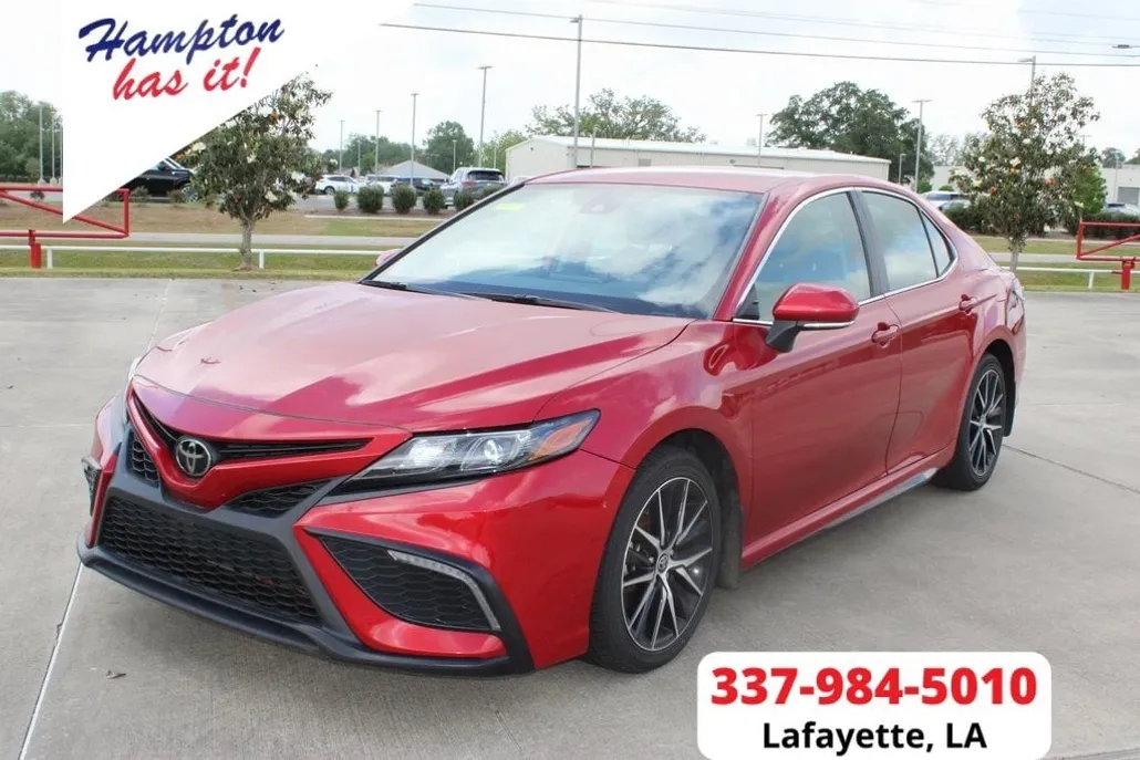 2023 Toyota Camry SE photo 1