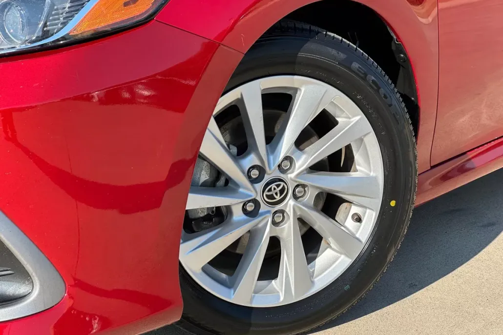 2024 Toyota Camry LE photo 1
