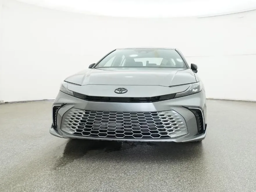 2025 Toyota Camry XSE photo 1