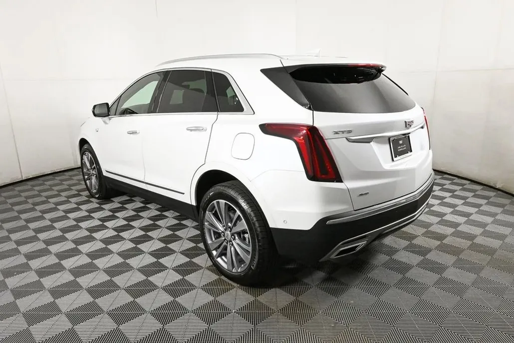 2025 Cadillac XT5 Premium Luxury photo 1