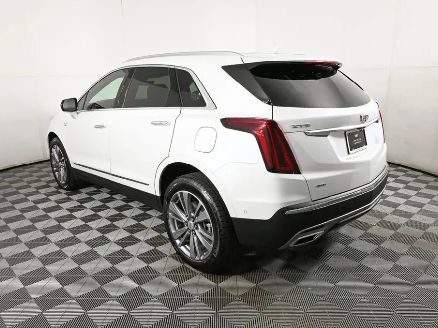 2025 Cadillac XT5 Premium Luxury photo 1