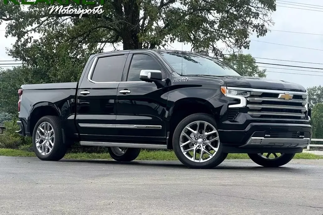 2022 Chevrolet Silverado 1500 High Country photo 1