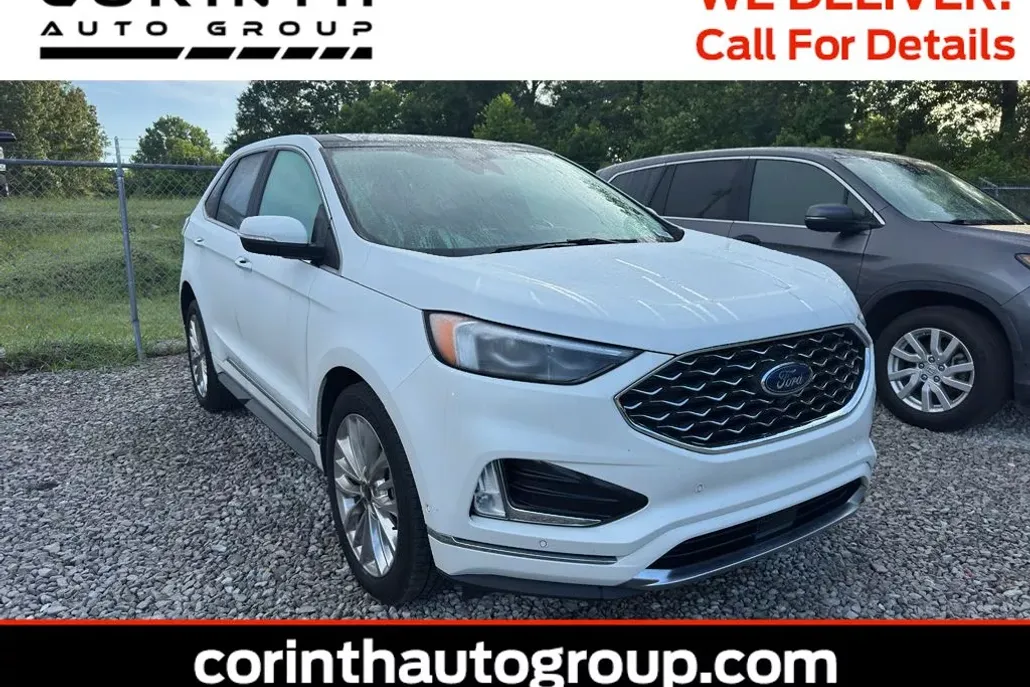 2022 Ford Edge Titanium photo 1