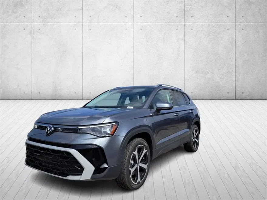2025 Volkswagen Taos SEL photo 1
