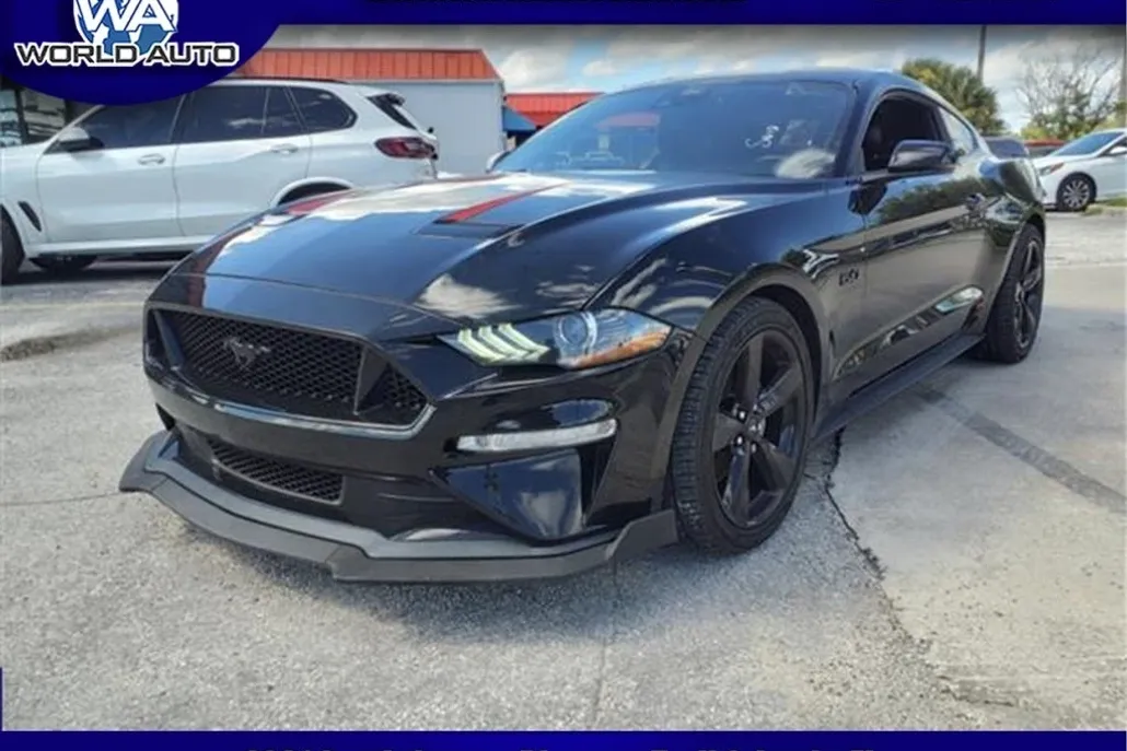 2021 Ford Mustang GT Premium photo 1