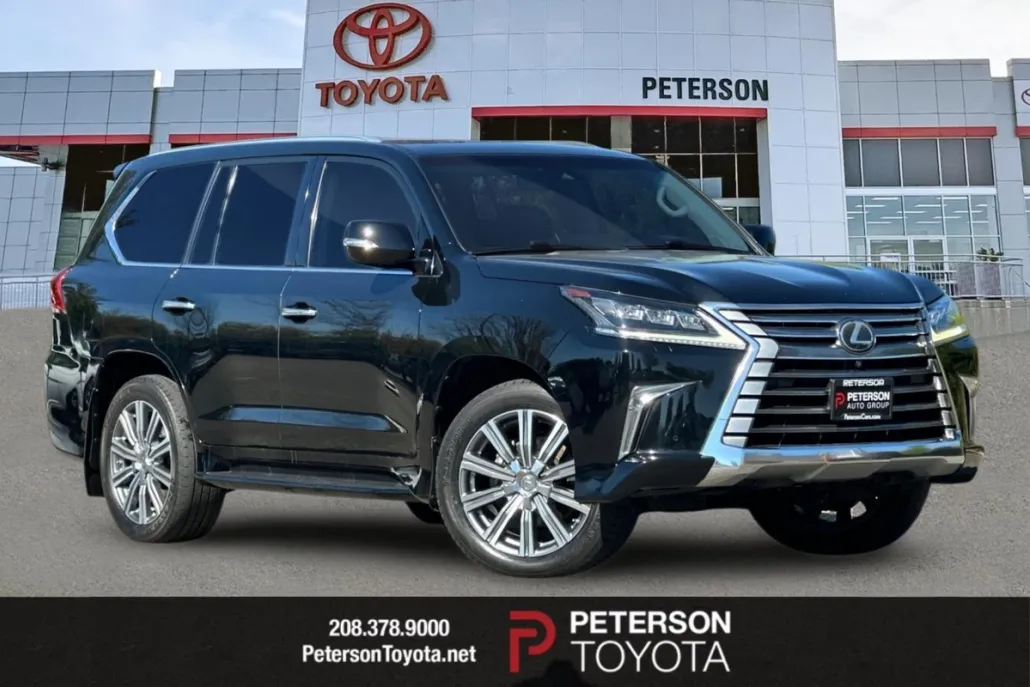 2017 Lexus LX 570 photo 1