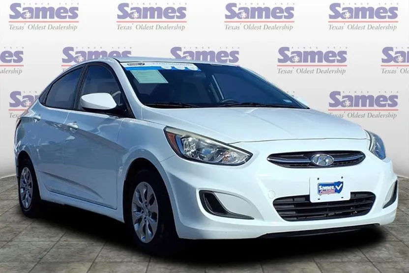 2016 Hyundai Accent SE photo 1