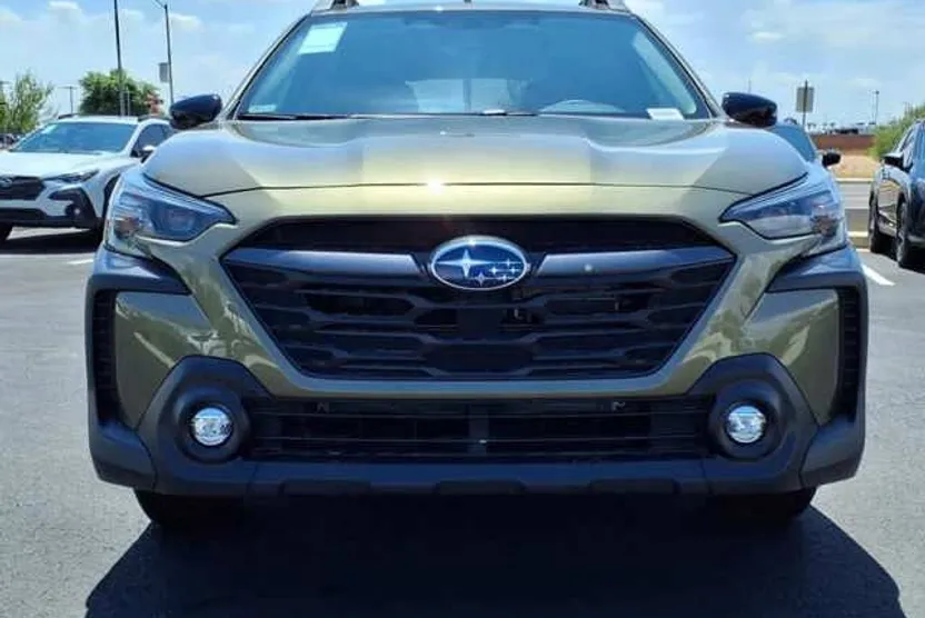 2025 Subaru Outback Premium photo 1