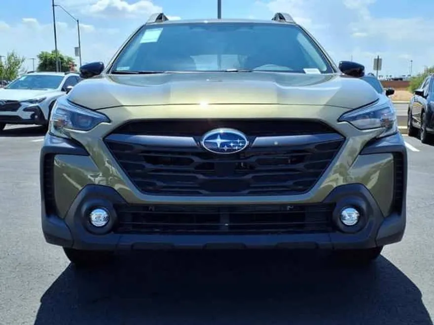 2025 Subaru Outback Premium photo 1