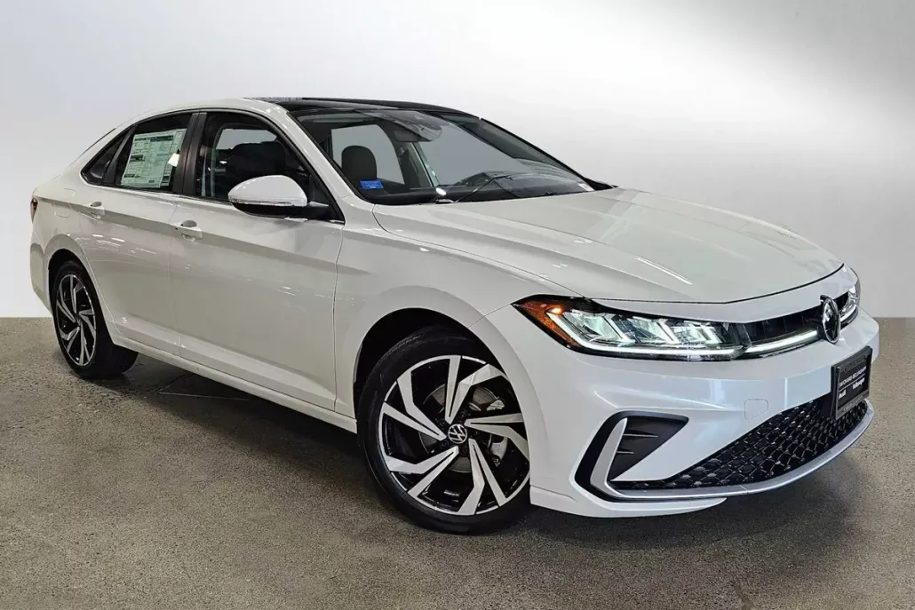 2025 Volkswagen Jetta SEL photo 1