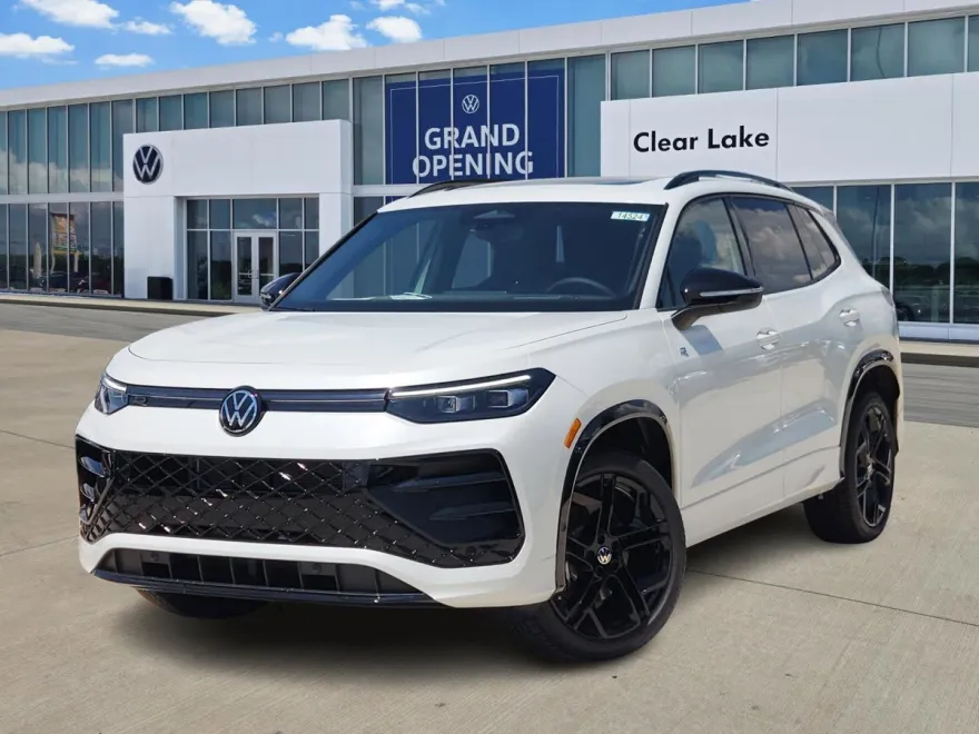 2025 Volkswagen Tiguan SE R-Line Black photo 1