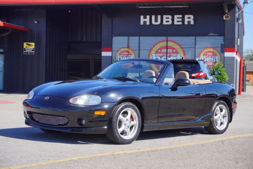 1999 Mazda MX-5 Miata Miata Touring photo 1